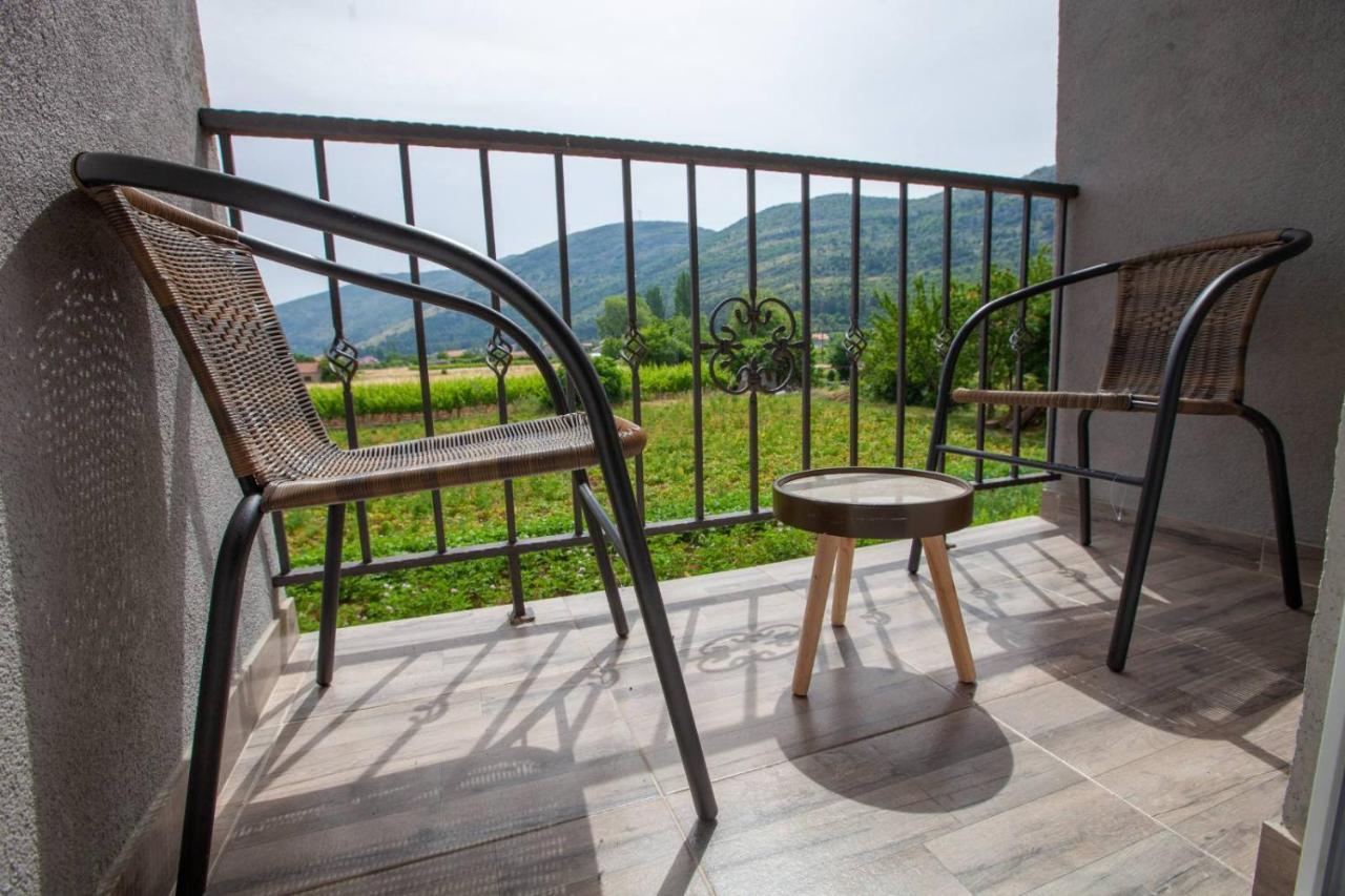 Vinarija "Delmo" Apartments Trebinje Bagian luar foto