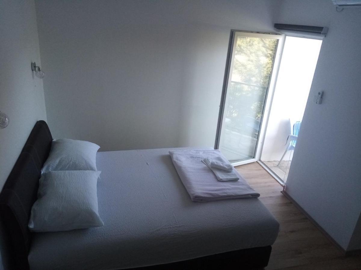 Vinarija "Delmo" Apartments Trebinje Bagian luar foto