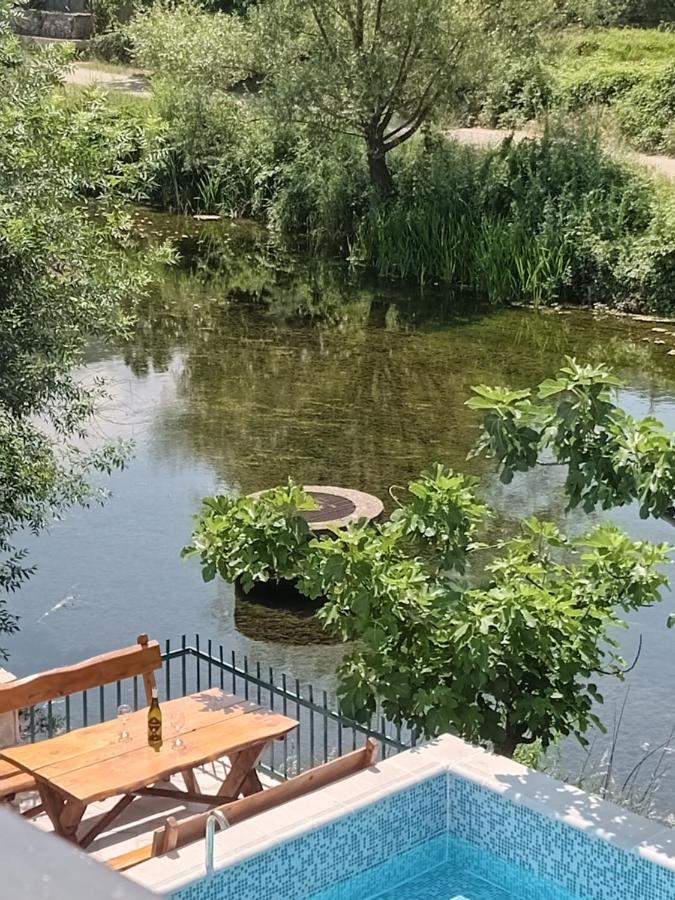 Vinarija "Delmo" Apartments Trebinje Bagian luar foto